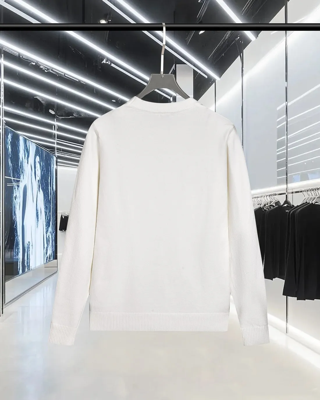 MONCLER/ 2025Fw Classic logo ， Retro Same Style Versatile : Black.White.Gray. Size：M-3XL